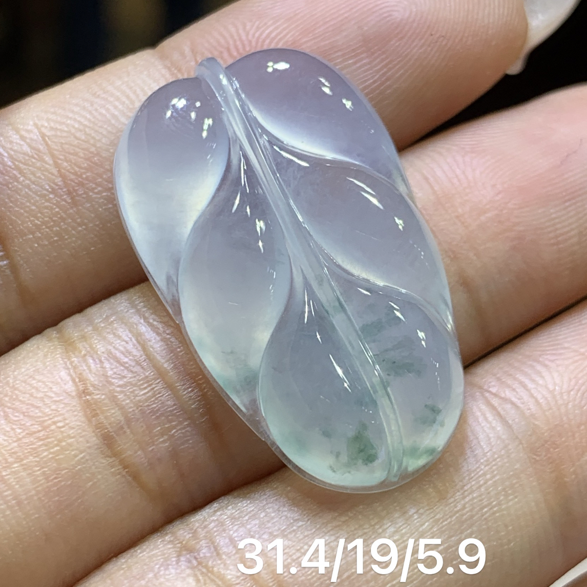 缅甸天然翡翠A货，冰飘花树叶，起荧光，胶感十足，性价比无敌，肥嘟嘟