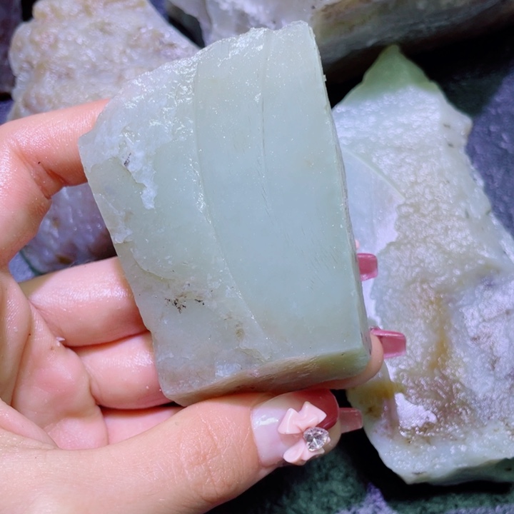 和田玉未镶嵌珠宝半成品