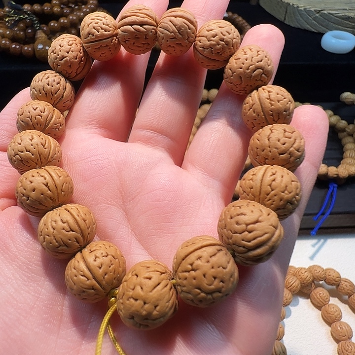 @***扰吊坠桃核桃核手串