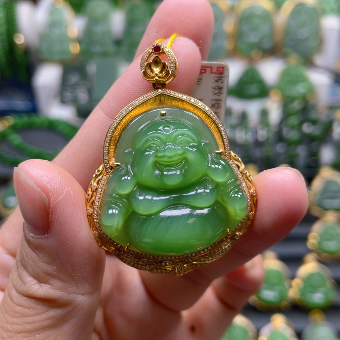 和田玉（碧玉）吊坠(不含链)18K金镶嵌