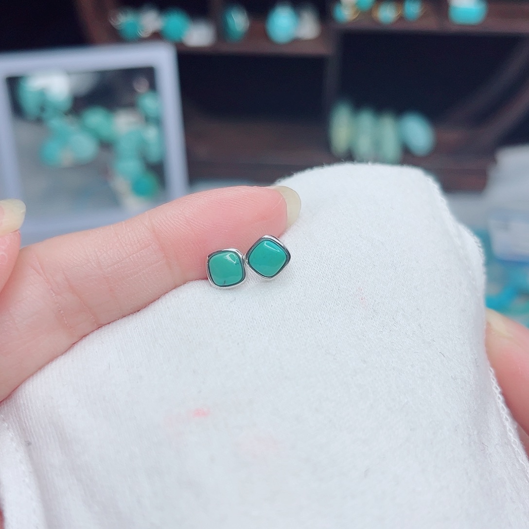 绿松石未镶嵌绿松石