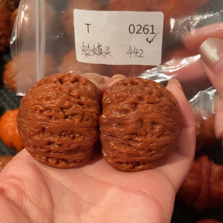 文玩核桃吊坠泥鳅背44