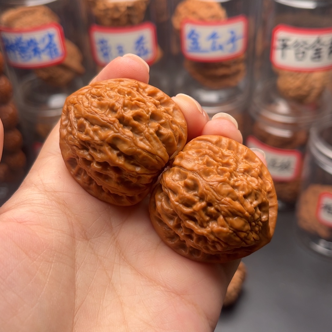 把件文玩核桃38金牛