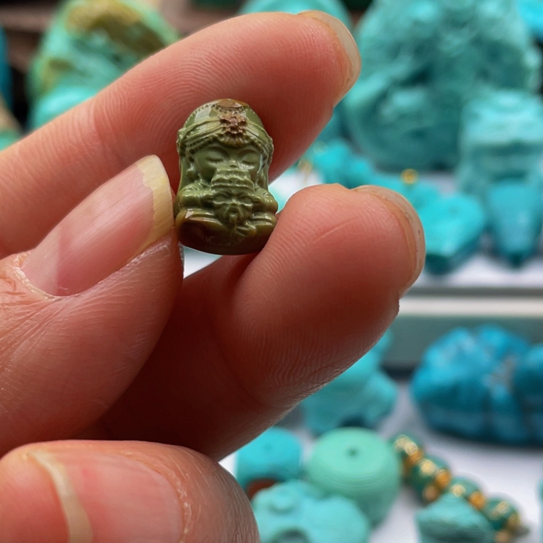绿松石爱心未镶嵌三*