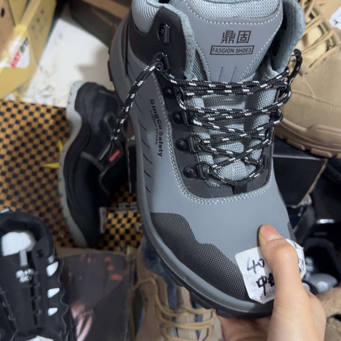 015 43 中高帮灰皮