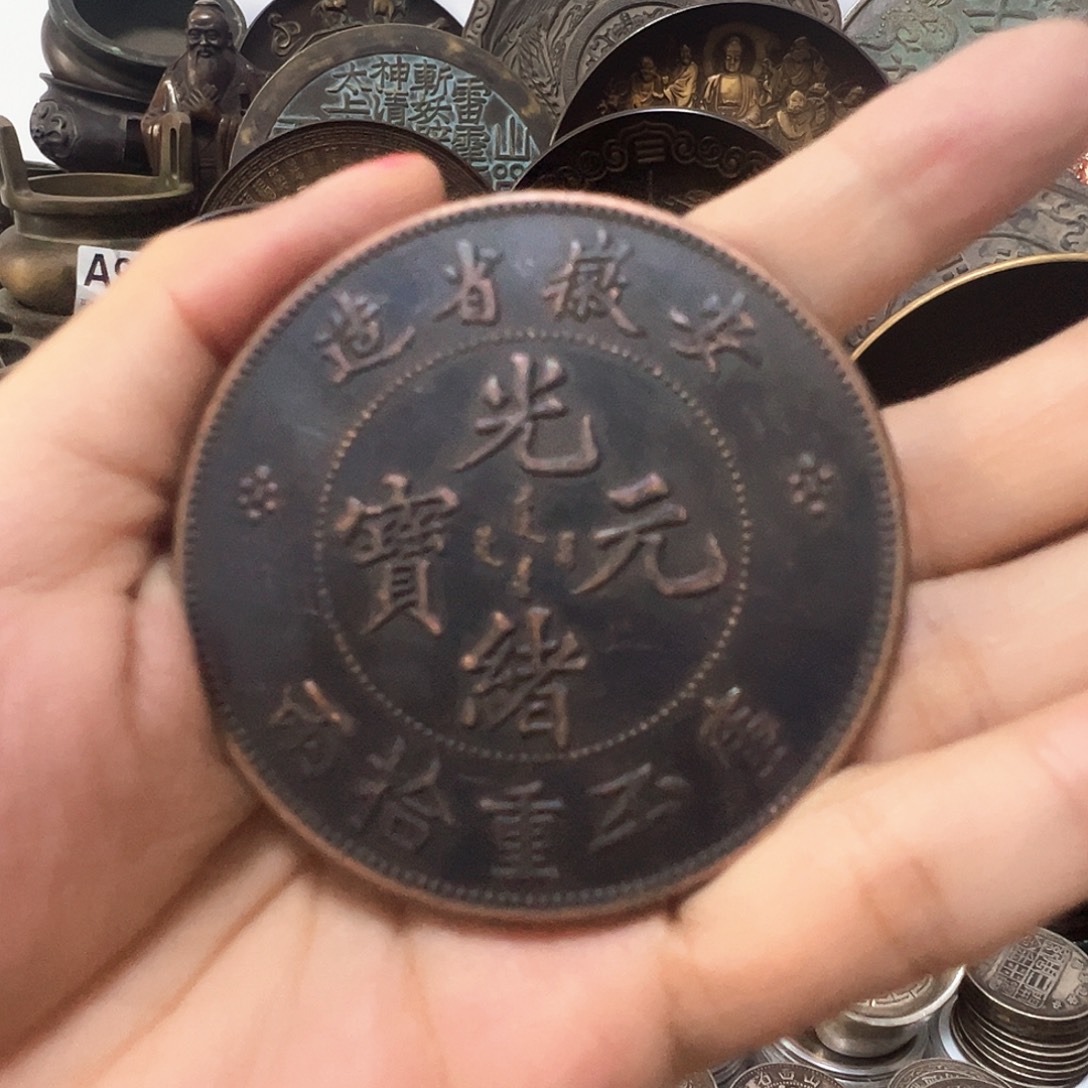 金属复古风格摆件