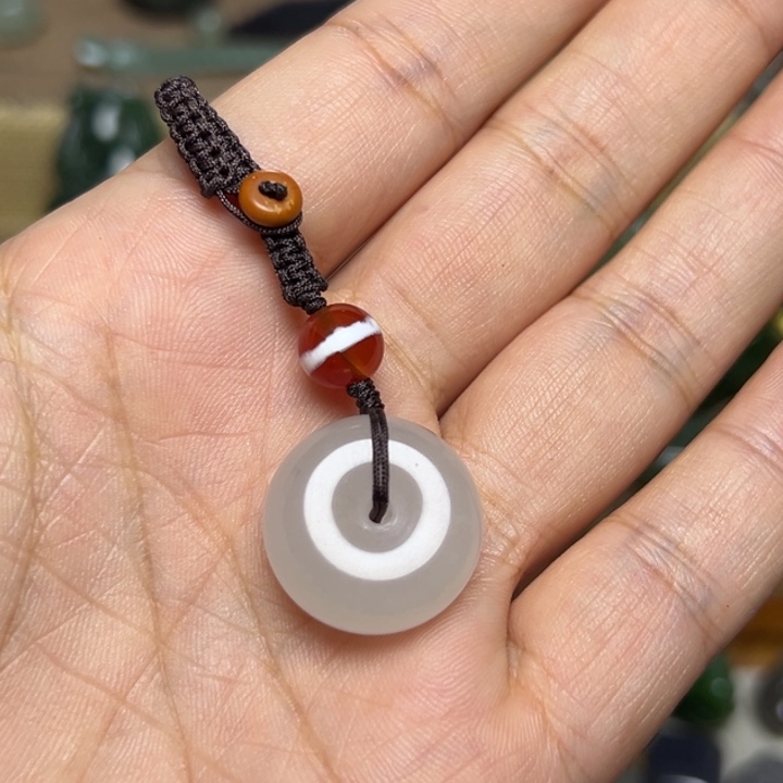 小***辉查罗石未镶嵌吊坠