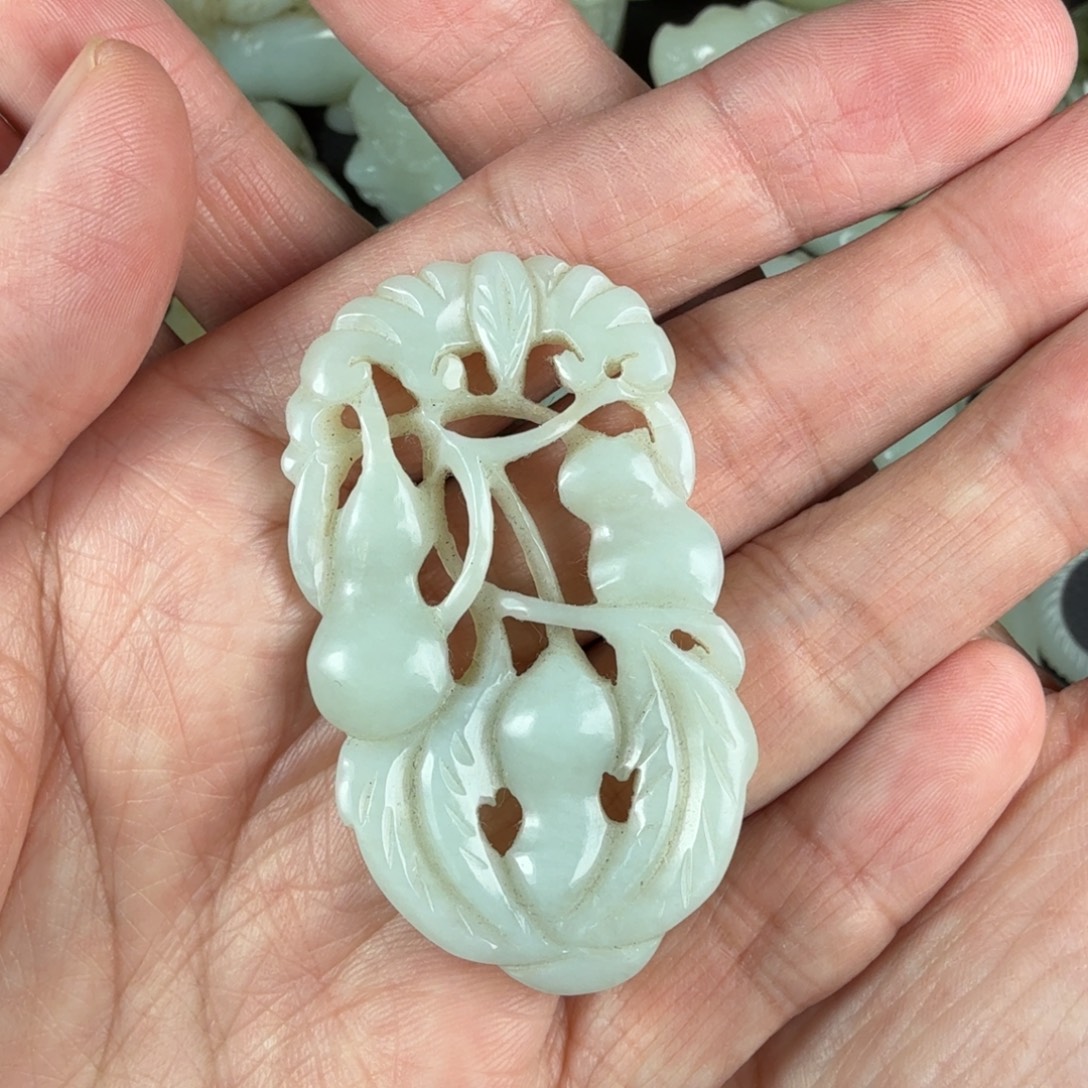 和田玉未镶嵌吊坠(不含链)