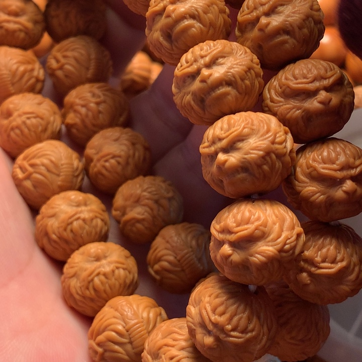 【闪购商品】猴头核桃手串快***！悟空