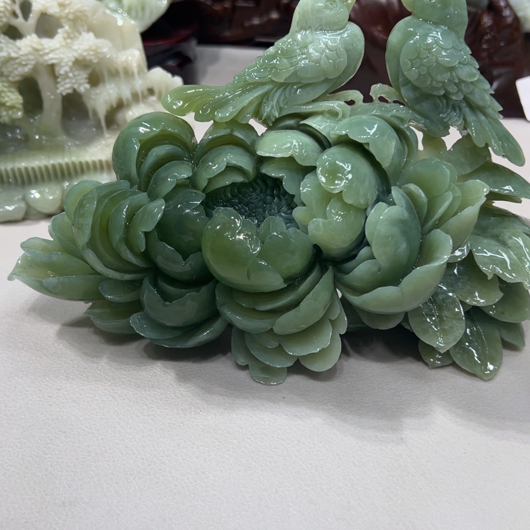 未镶嵌蛇纹石玉一呼百应
