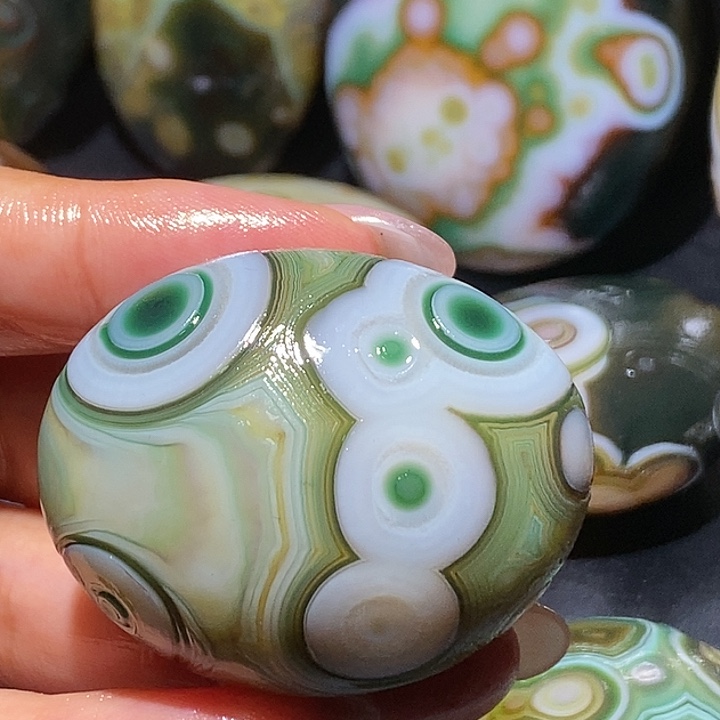 熙***沂玛瑙/玉髓未镶嵌珠宝奇石