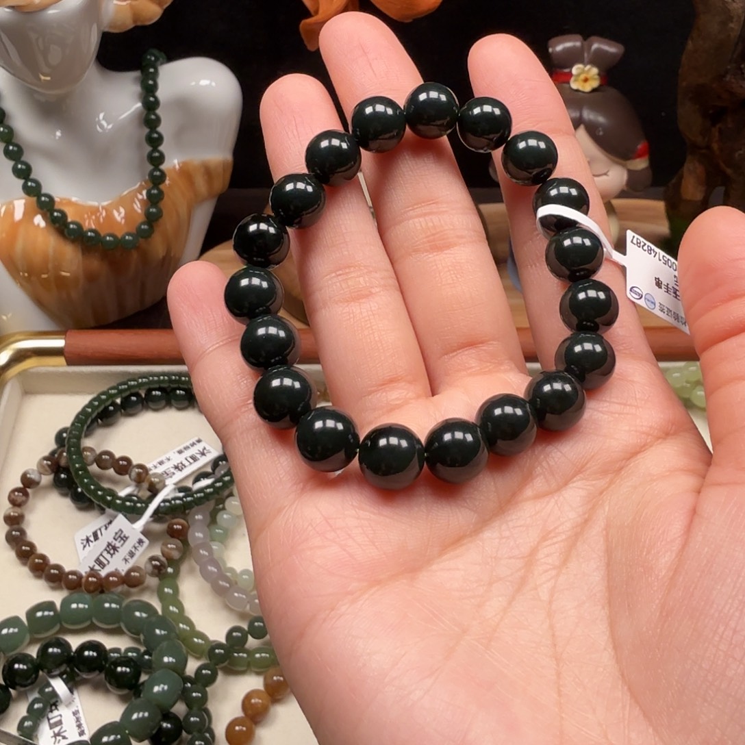 和田玉未镶嵌手串