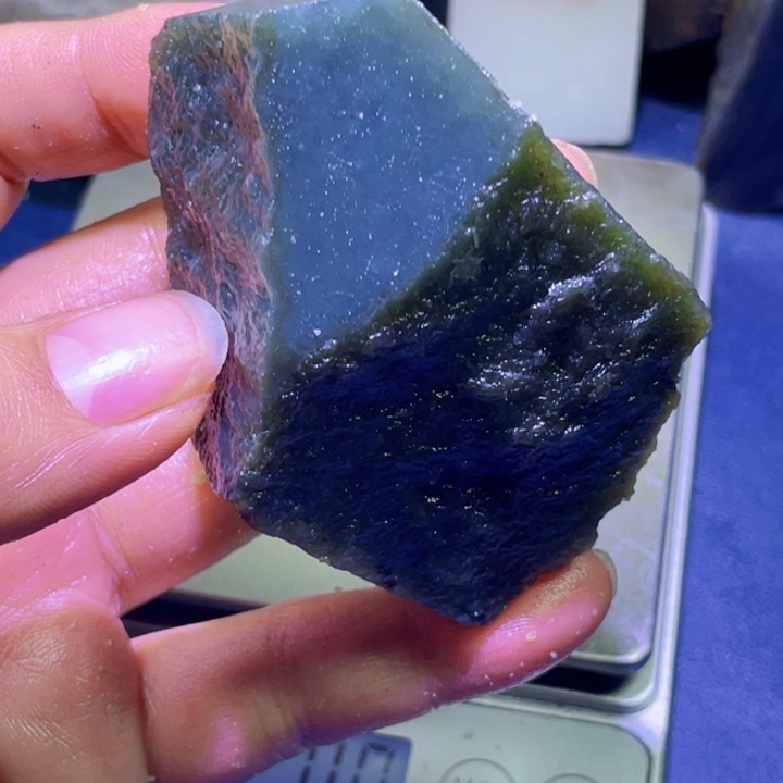 和田玉未镶嵌珠宝半成品