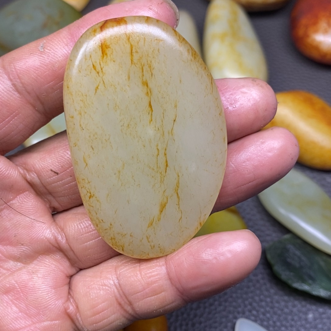 和田玉（糖玉）挂件未镶嵌