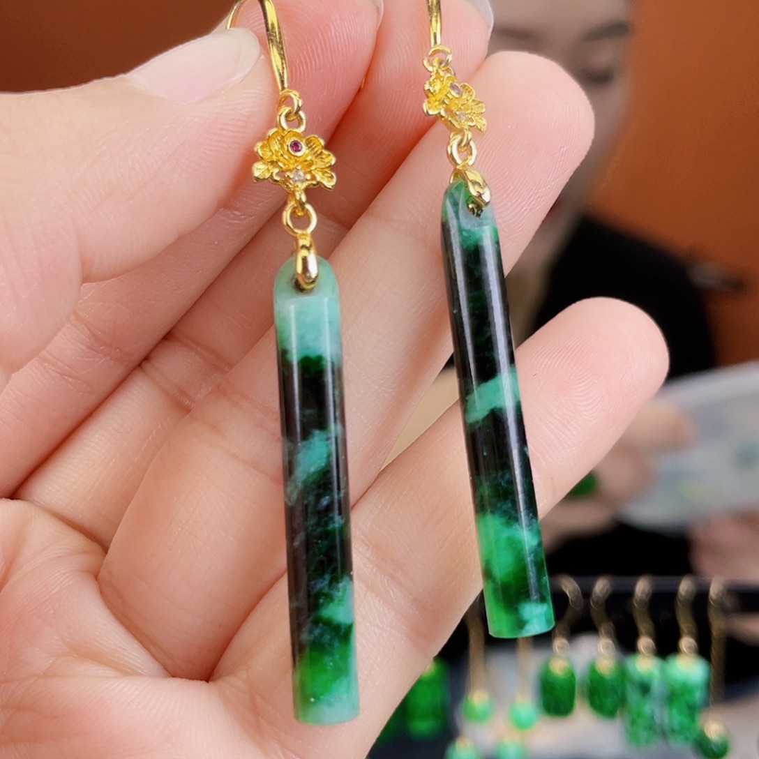 翡翠未镶嵌耳饰饰品