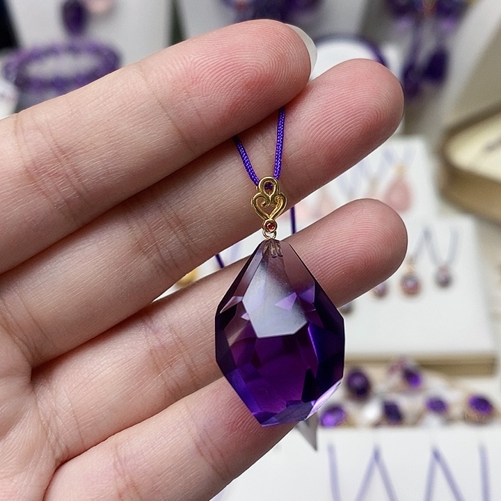 紫晶吊坠(赠链)18K金镶嵌紫水晶吊坠