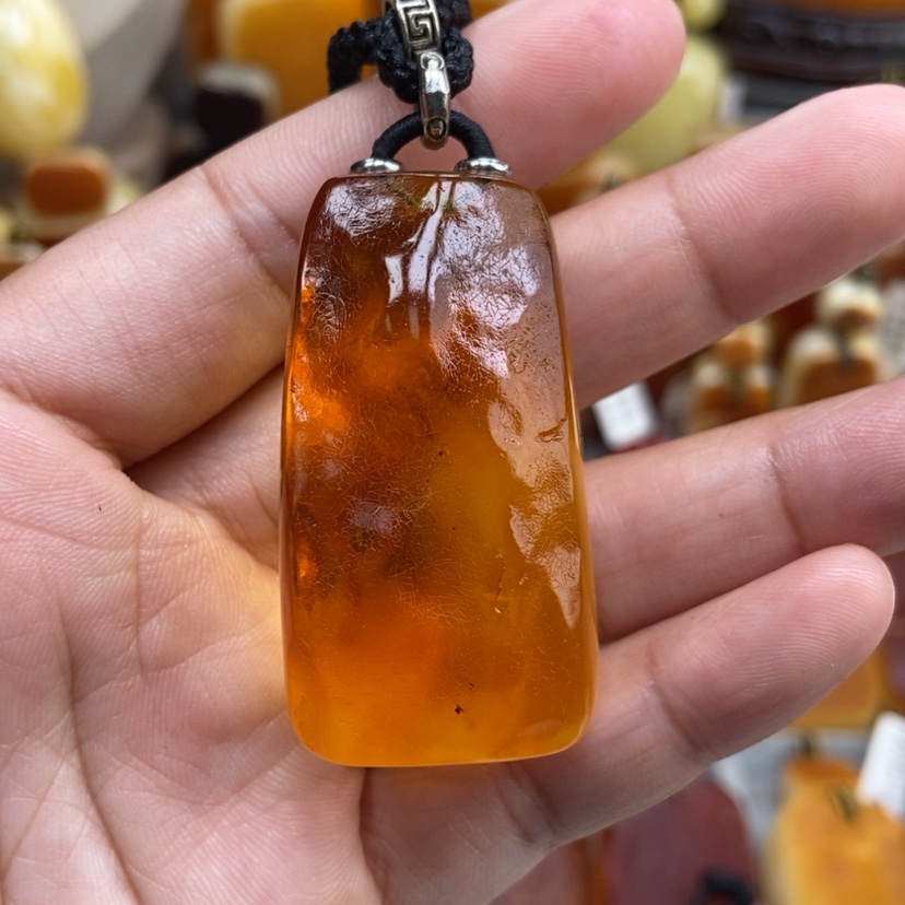 【闪购商品】琥珀颈饰未镶嵌