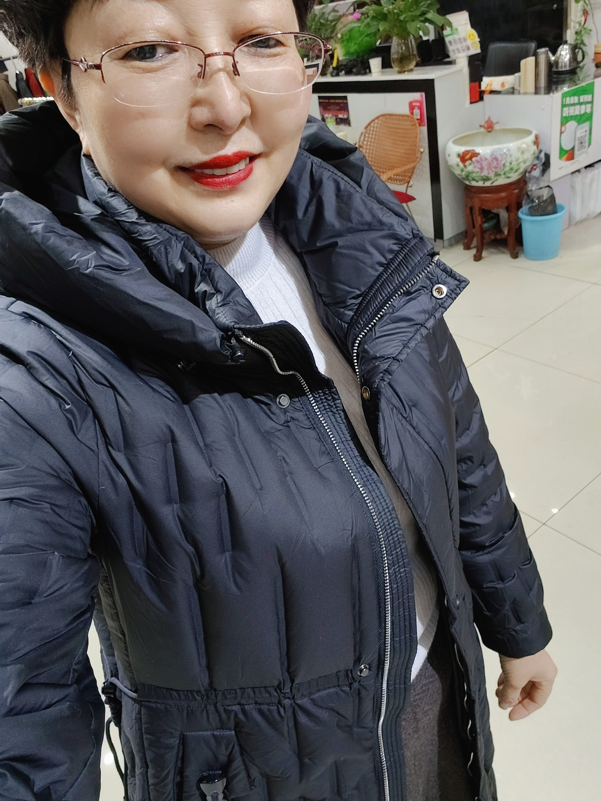 女士中长款外套8888