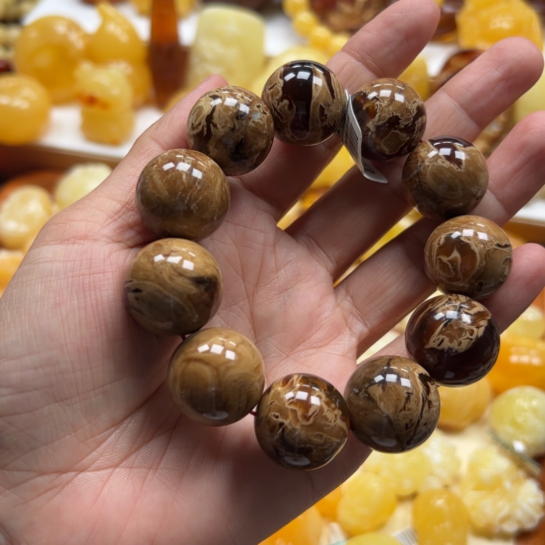 琥珀未镶嵌珠宝奇石