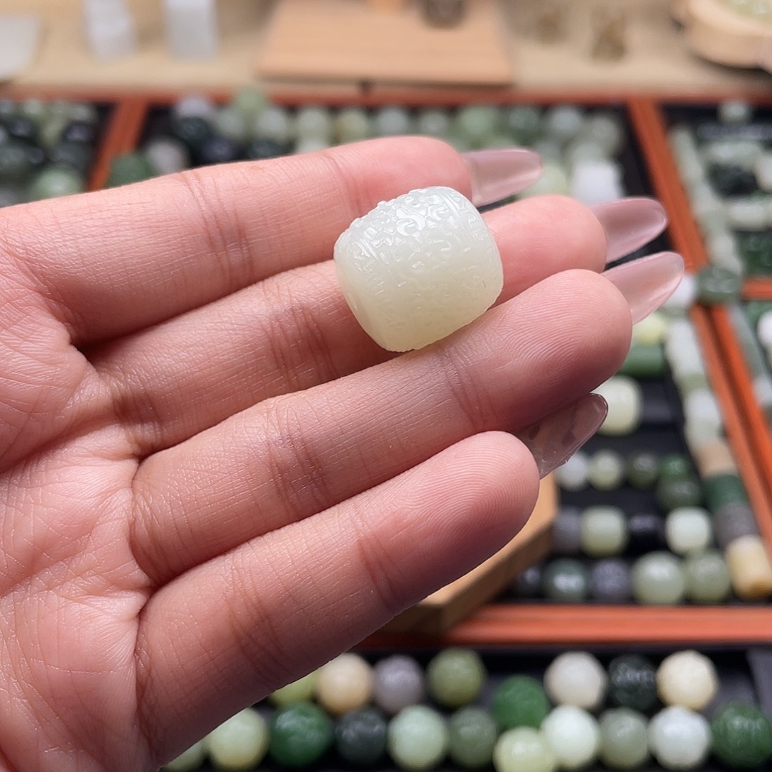 金***子和田玉（糖玉）未镶嵌珠宝半成品