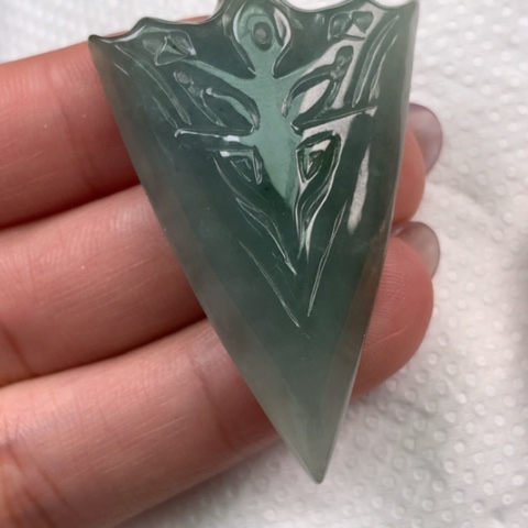 翡翠颈饰未镶嵌翡翠