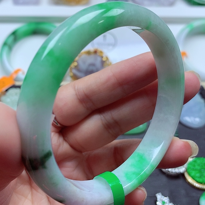 未镶嵌手镯翡翠翡翠
