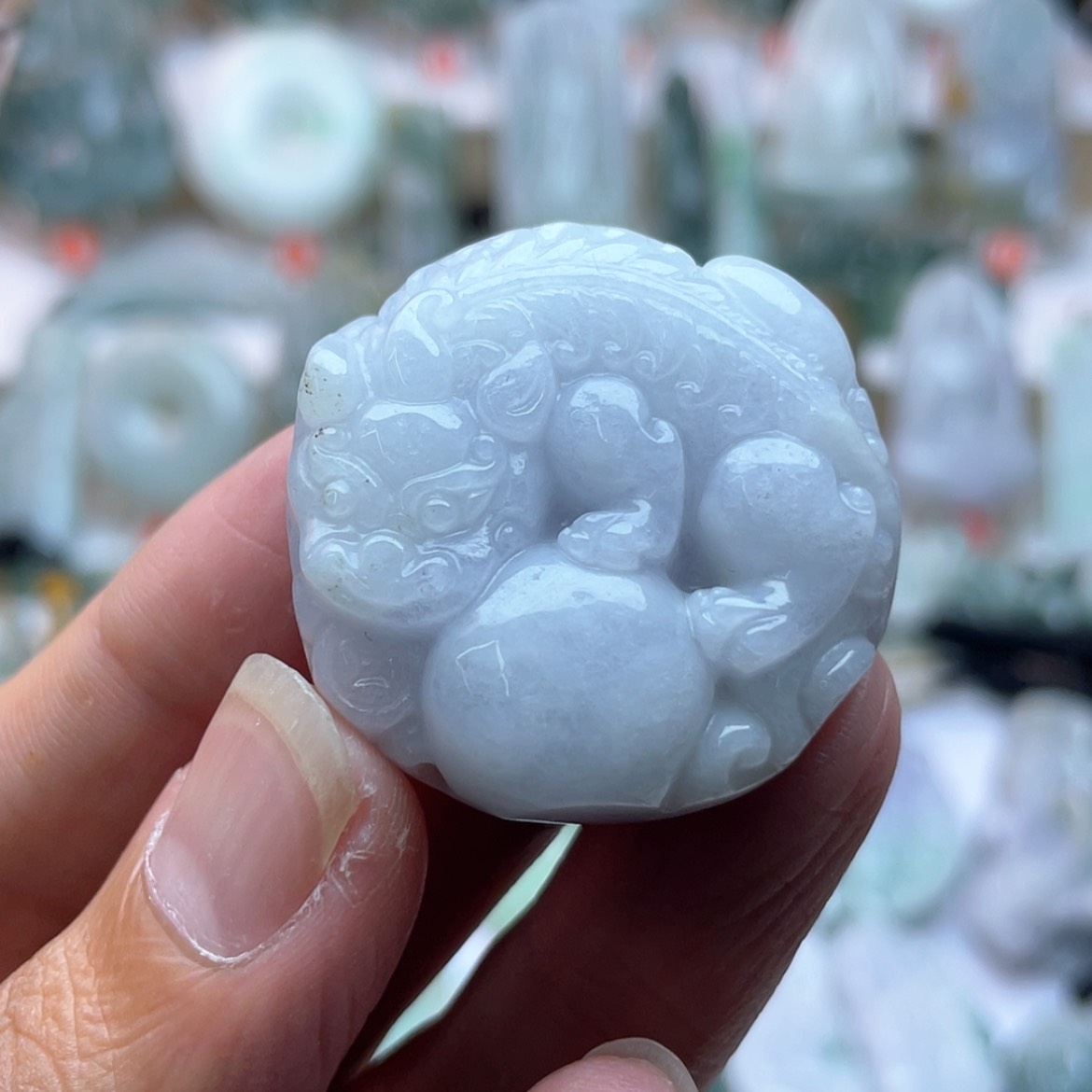 【闪购商品】颈饰未镶嵌翡翠抱球貔貅