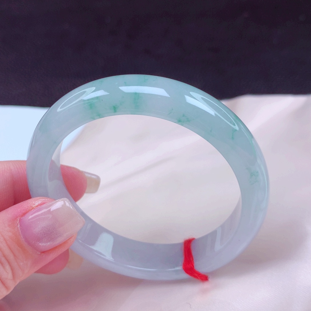 翡翠手镯未镶嵌手镯88