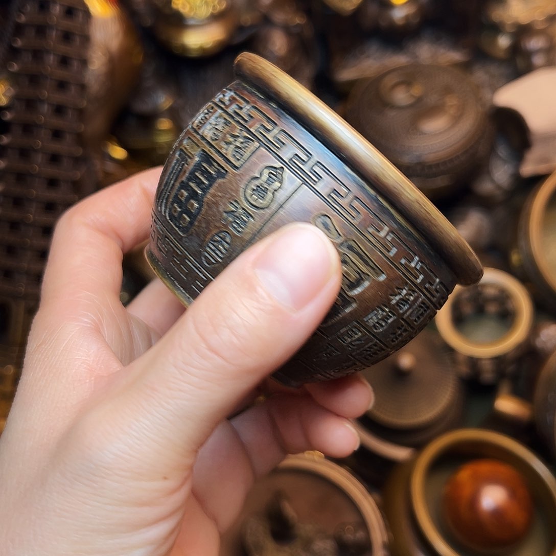 精美铜器工艺品等