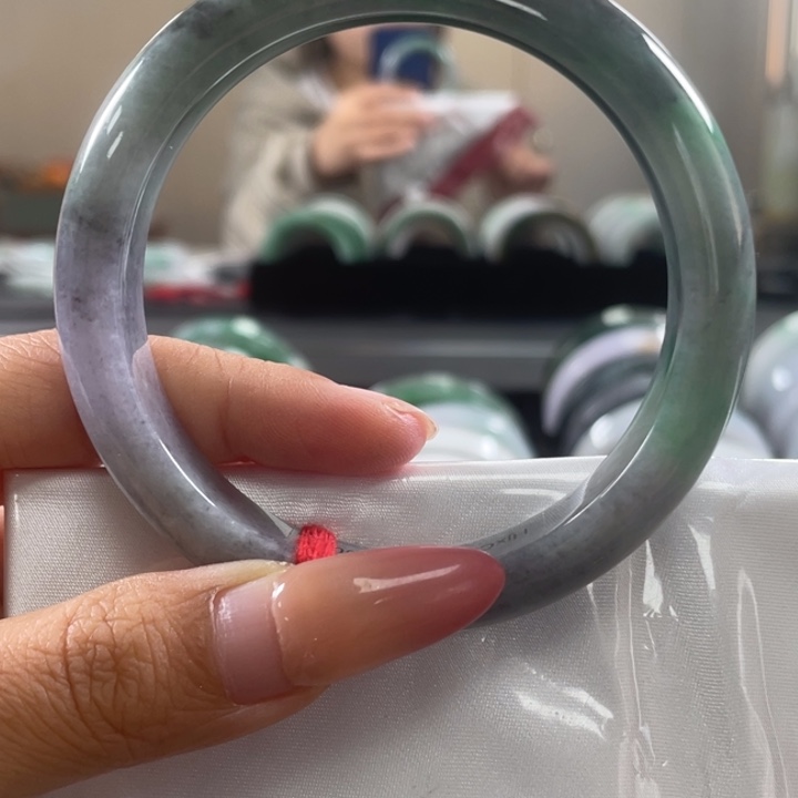 定制翡翠未镶嵌手镯