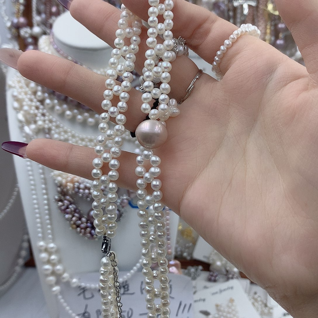 月***丘银S925镶嵌淡水珍珠耳饰