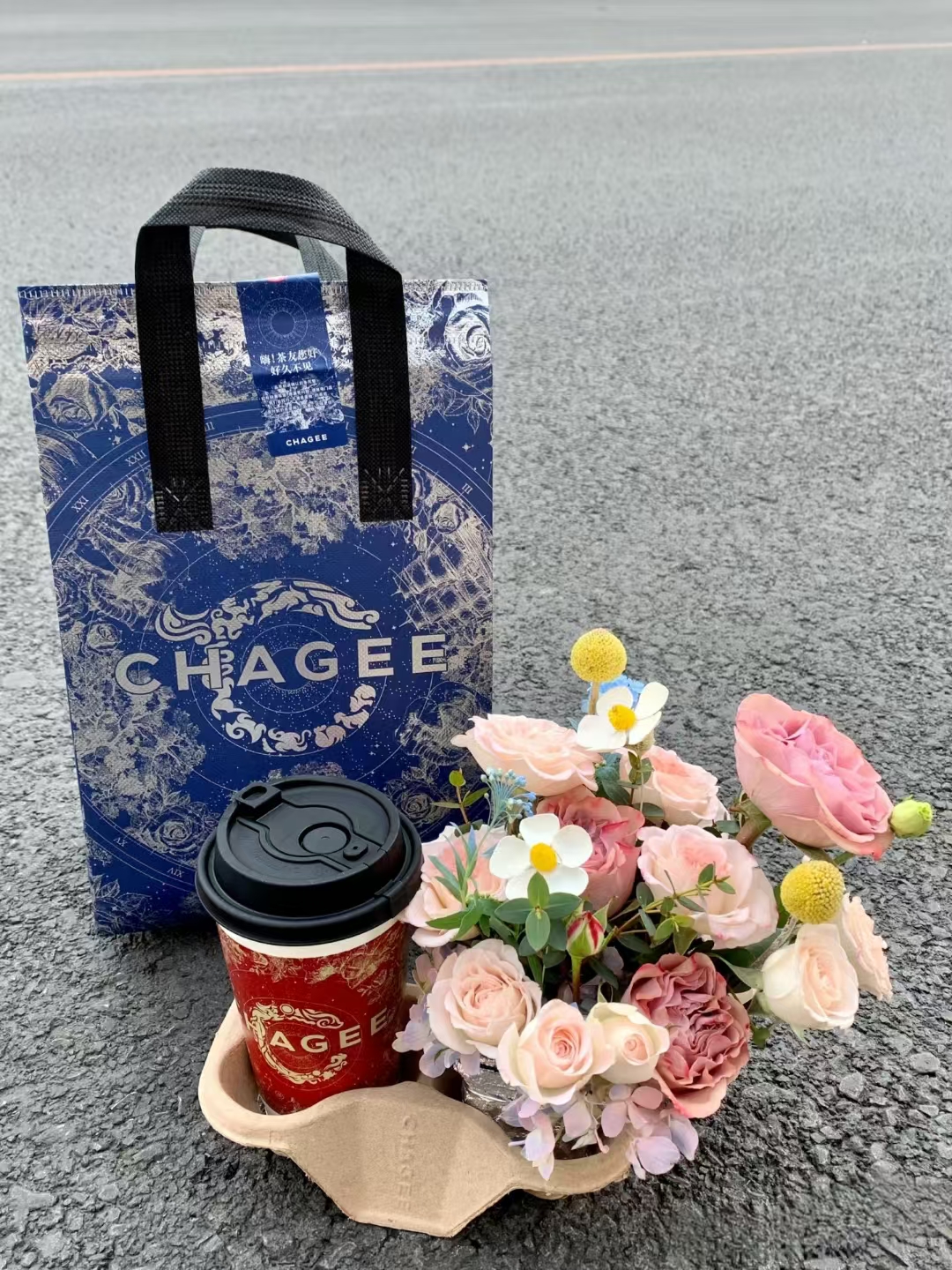 创意鲜花奶茶花束生日花束鲜花团购订购配送碎冰鲜花混搭10支装