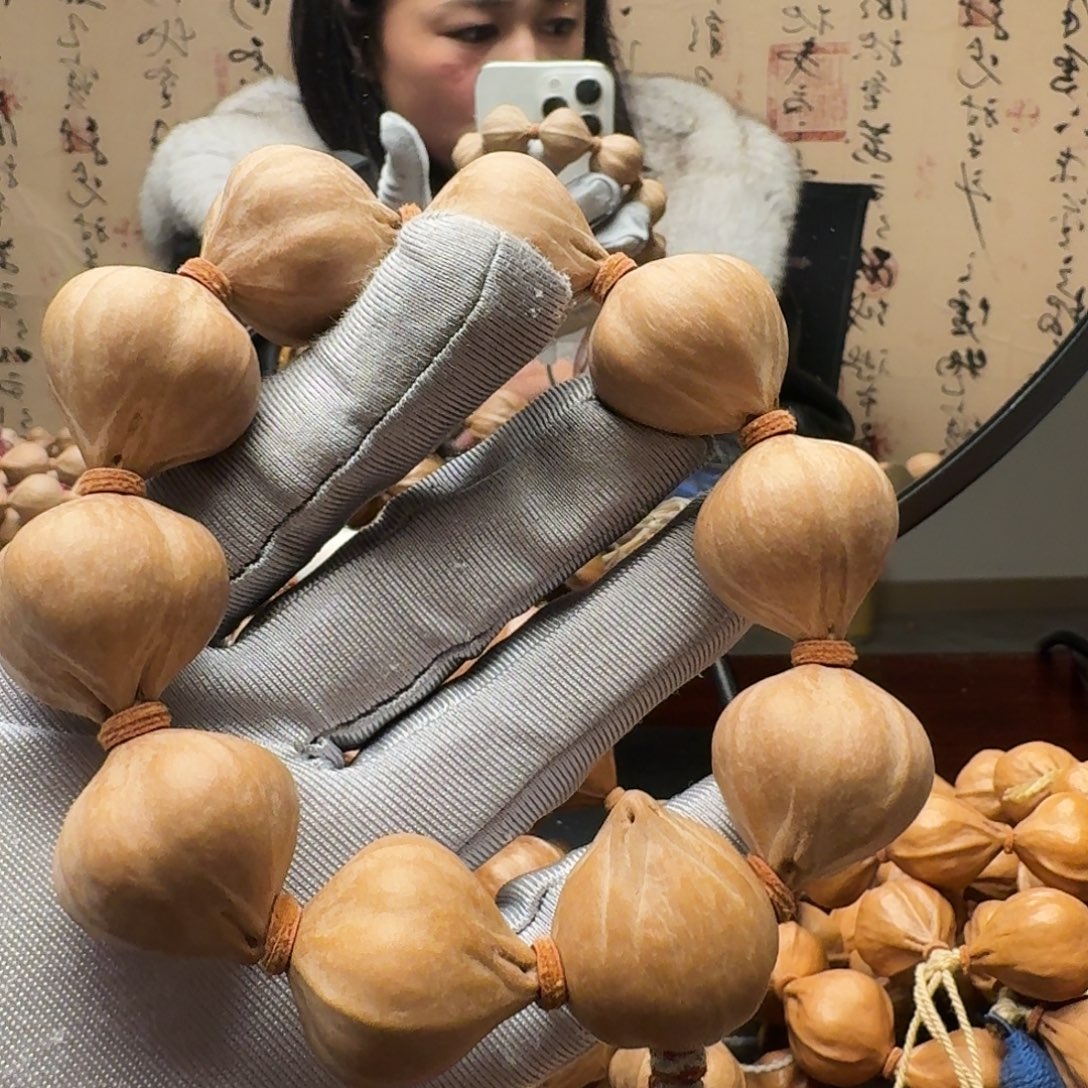 向***葵手串橄榄核蒜头核四花