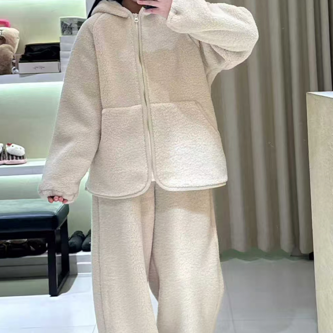 冬季加厚羊羔绒连帽可外穿情侣款家居服套装