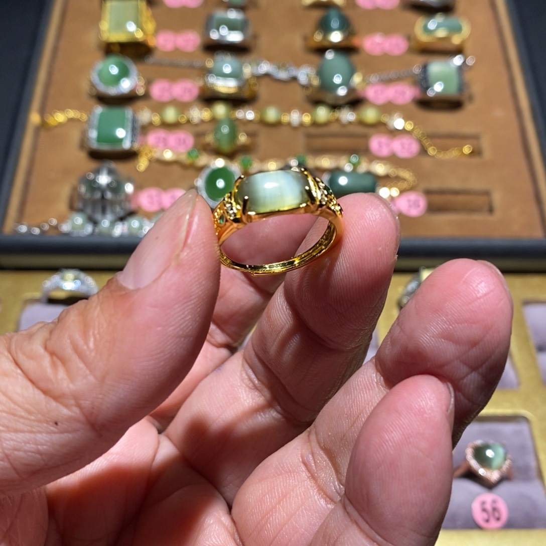 和田玉（碧玉）戒指未镶嵌