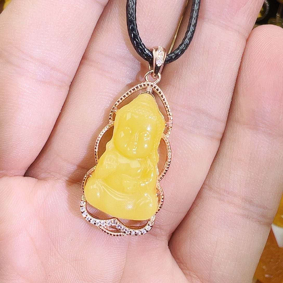 蜜蜡颈饰未镶嵌宝宝佛4克，随机发货，福利