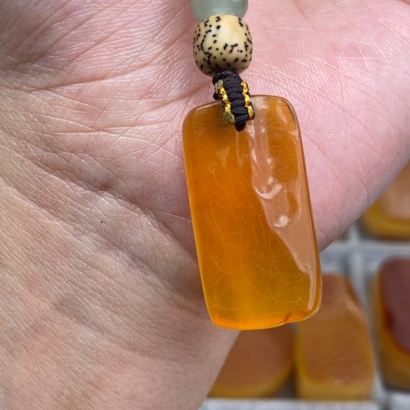 【闪购商品】琥珀珠宝奇石未镶嵌