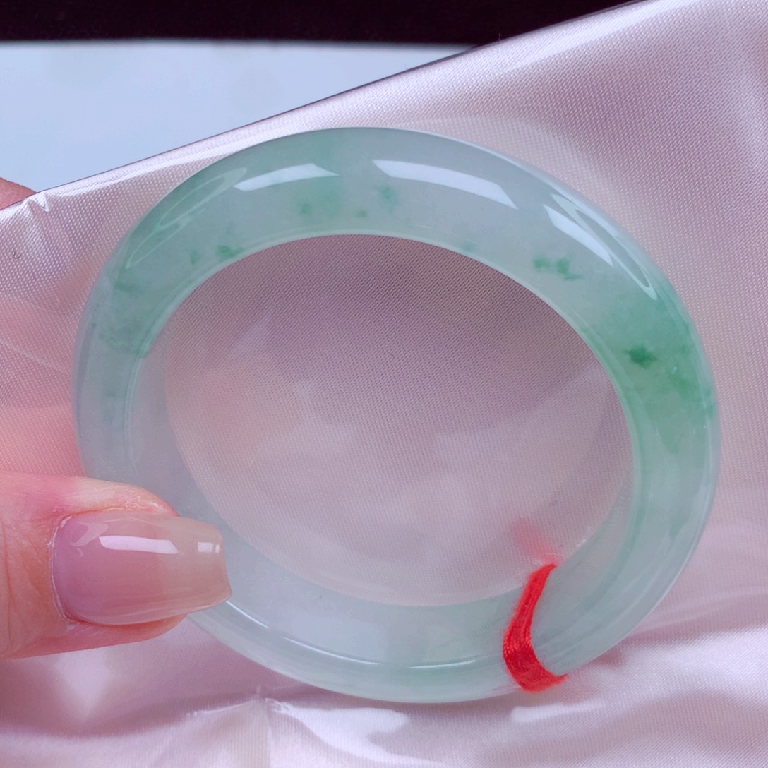 翡翠未镶嵌手镯手镯