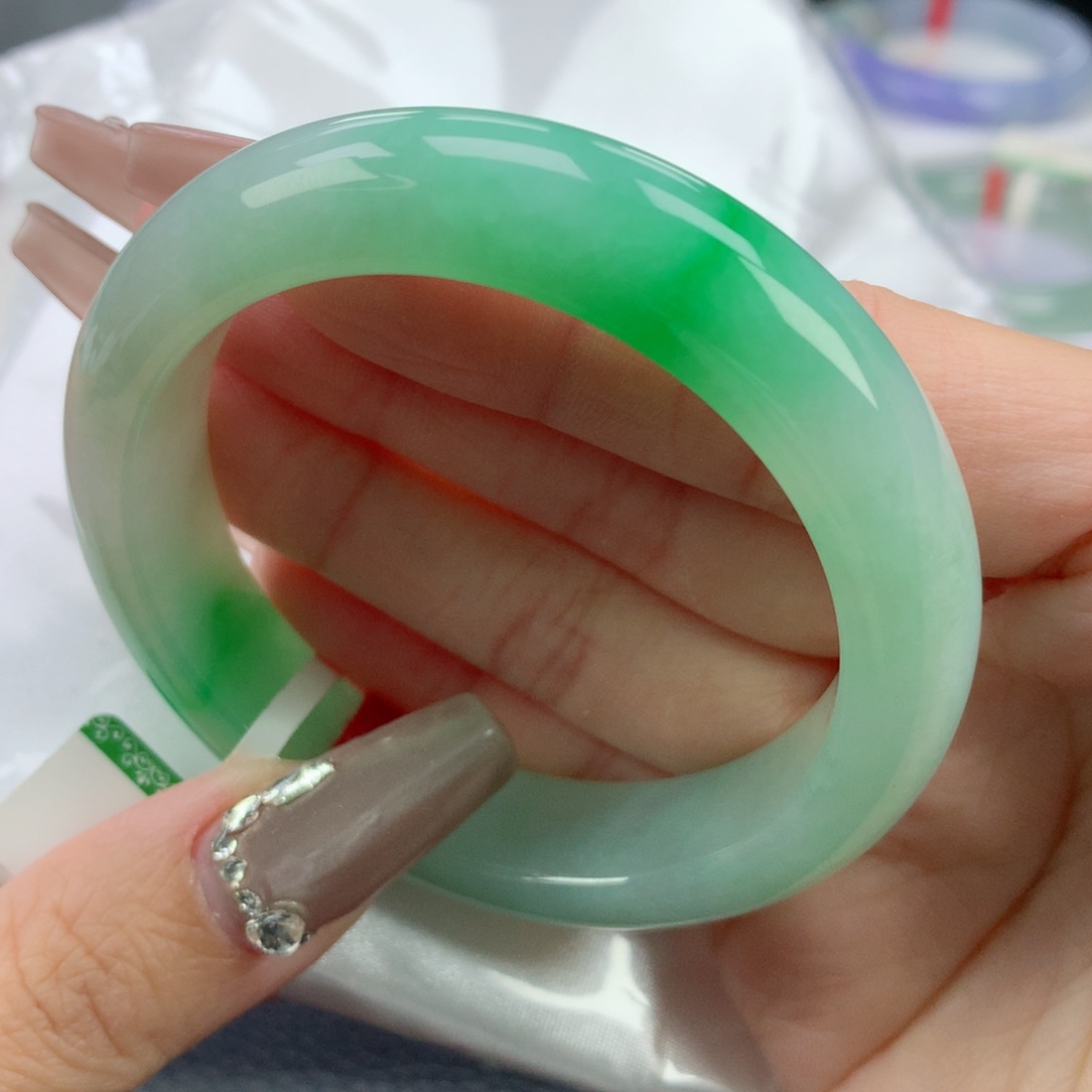 翡翠手镯未镶嵌52.5正圈