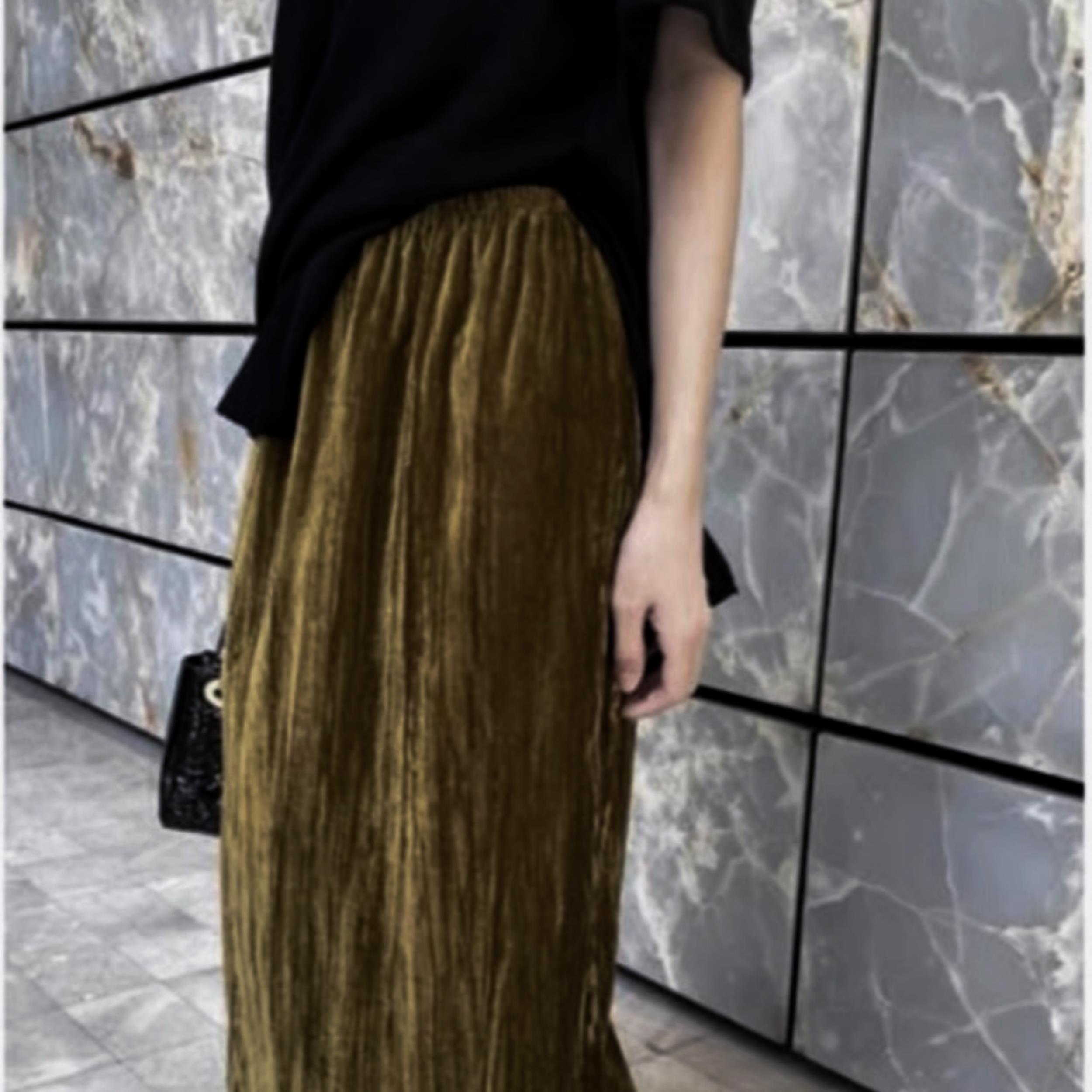 9033 祺欣家 法式加绒加厚后开叉光泽包臀裙小众设计高级感半裙