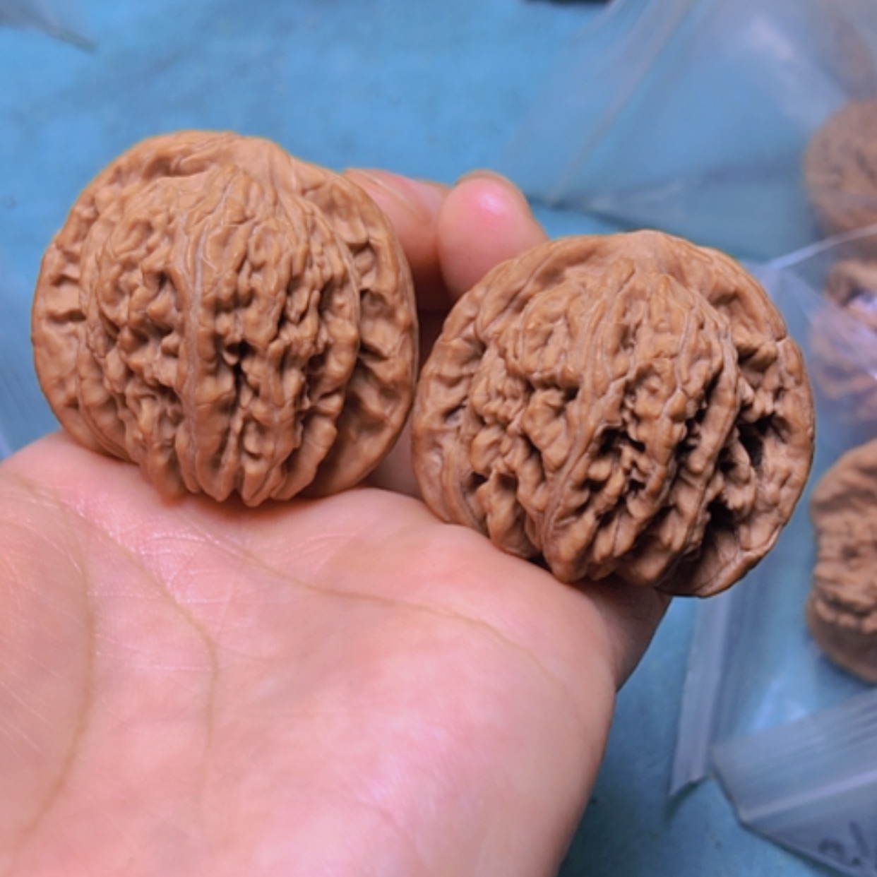【闪购商品】核桃把件39四座楼修尖