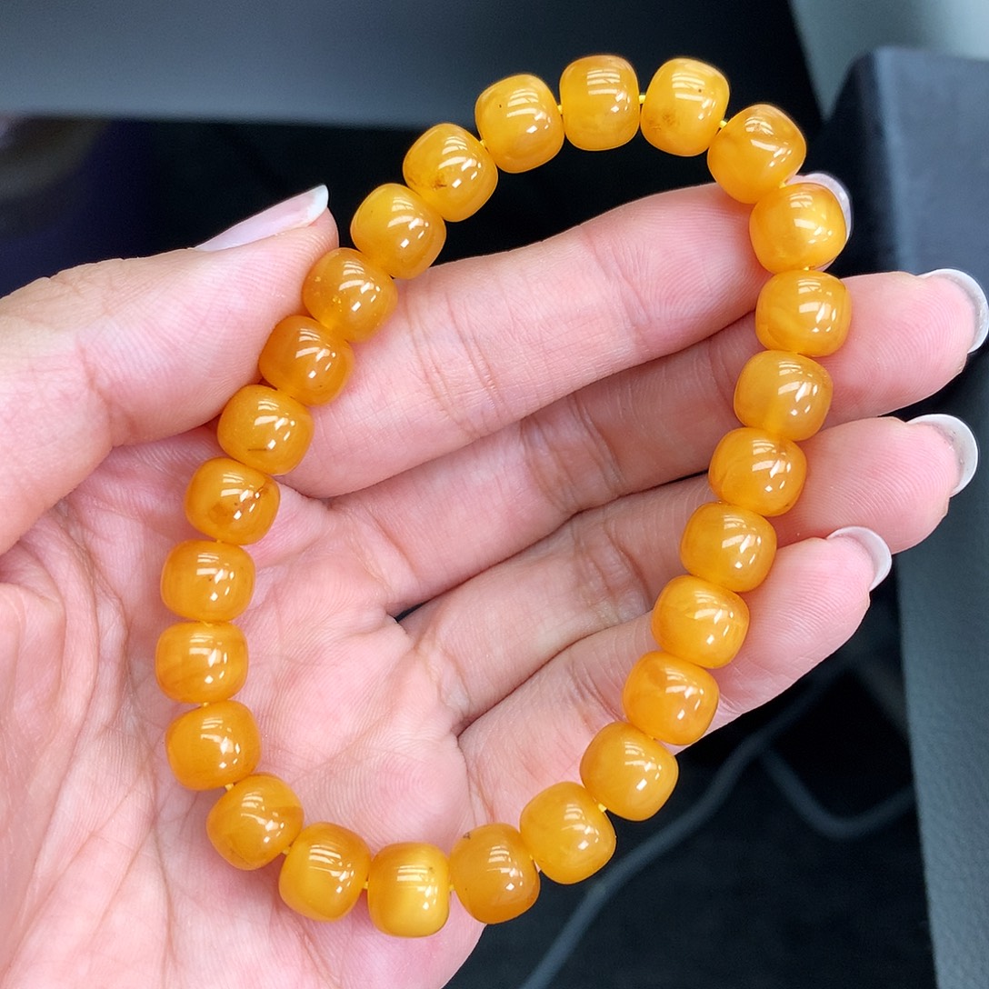 未镶嵌琥珀珠宝奇石