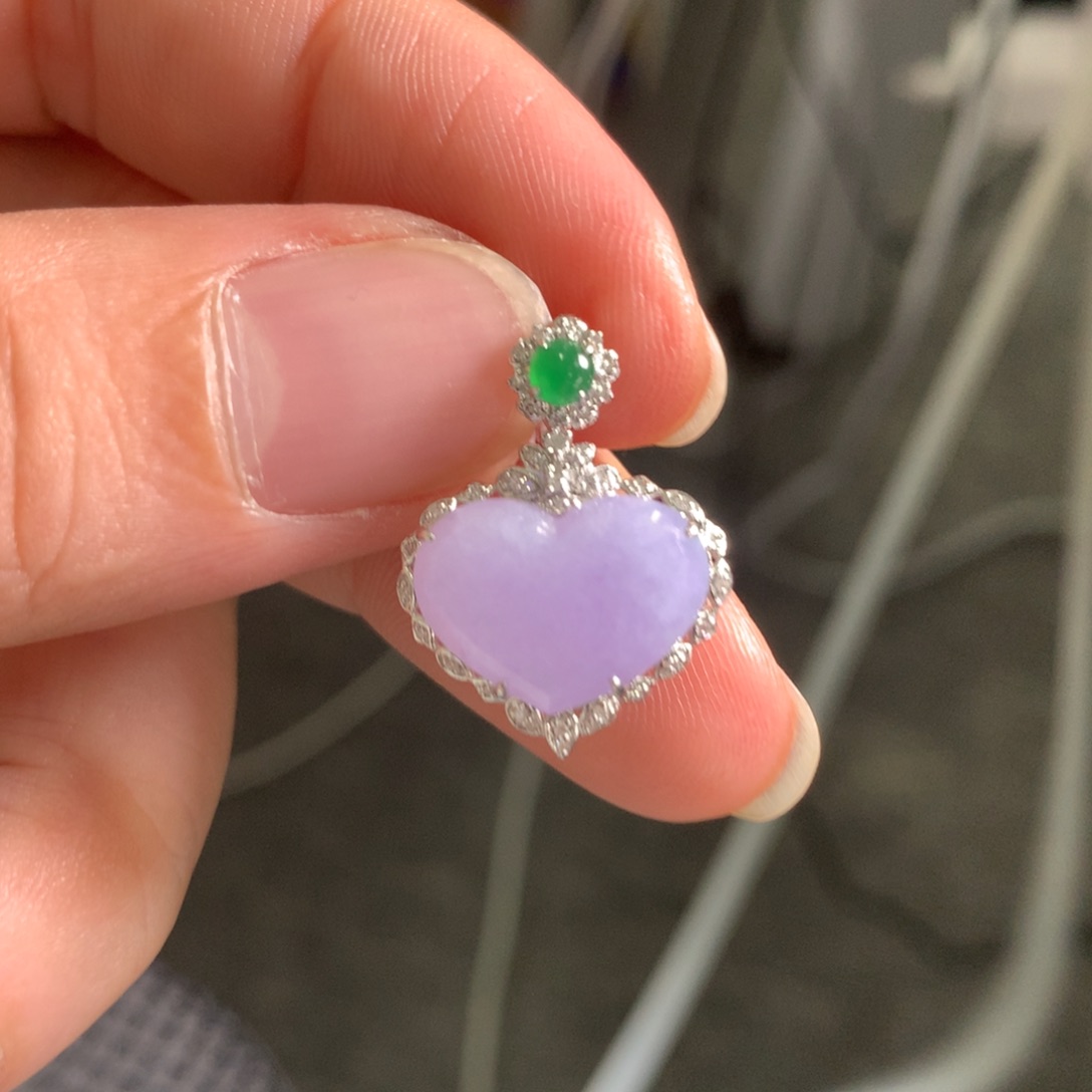 翡翠18K金镶嵌颈饰翡翠