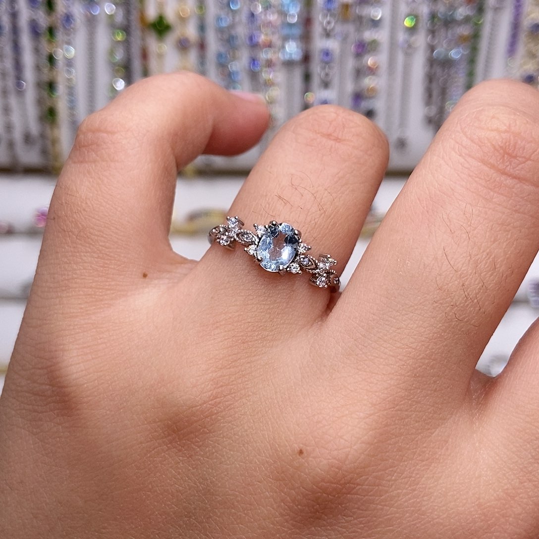 海蓝宝石戒指银S925镶嵌