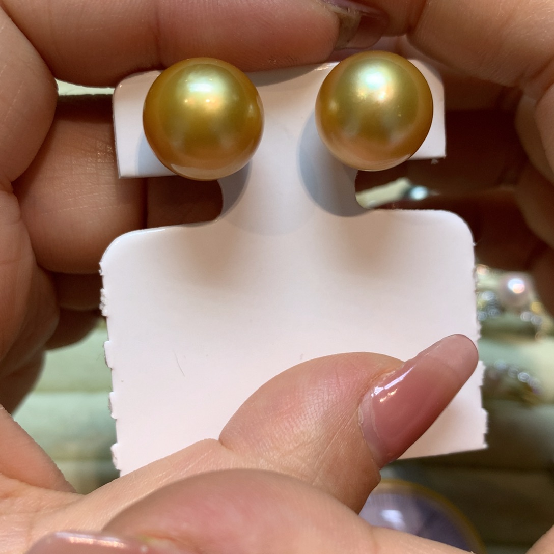 海水珍珠耳饰18K金镶嵌