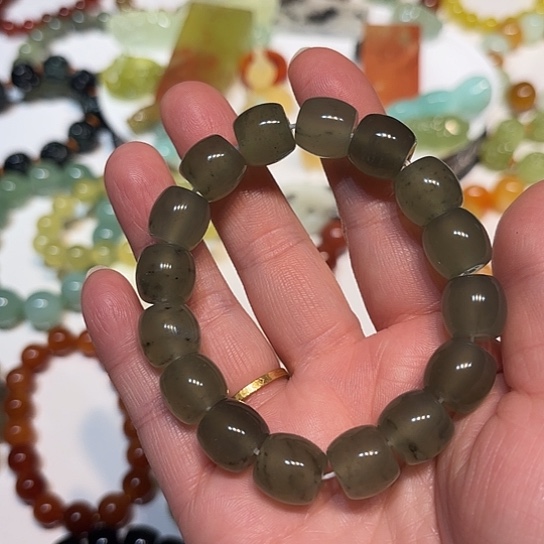 蛇纹石玉未镶嵌手串