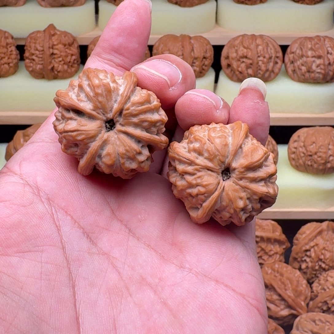 文玩核桃吊坠文**略四楞子35