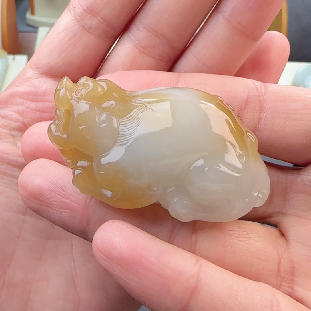 和田玉颈饰未镶嵌北****柳