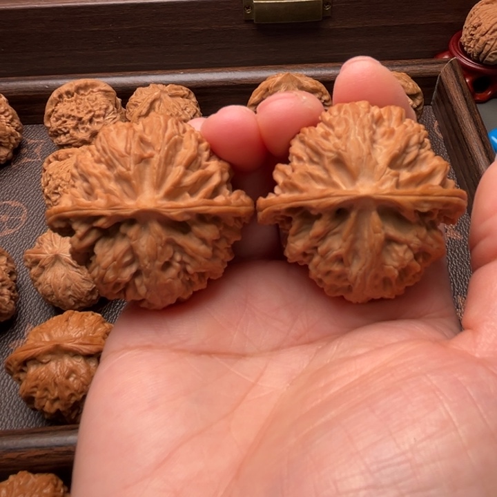 文玩核桃吊坠苹果园45