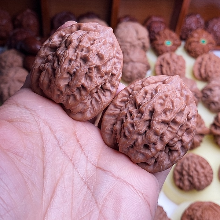 【闪购商品】文玩核桃吊坠42金公子